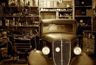 Essential Woodworking Tool Guide for Beginners: Master Your Craft with Ease